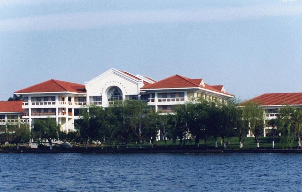 Yunnan Dianchi Garden Resort Hotel & Spa 昆明 外观 照片